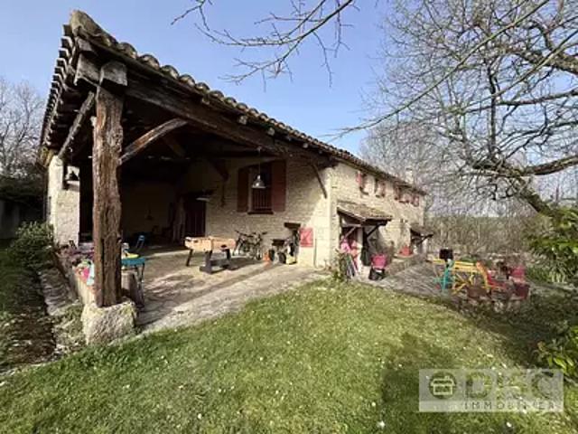Lalbenque 46230 Achat / Vente maison 9 pièces t9 au dernier étage piscine