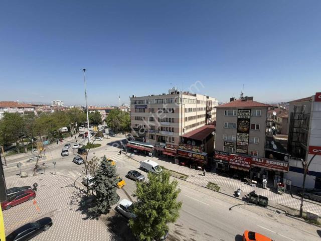 Lale Meydanı Yanı Cadde Cepheli Yatırım Değeri Yüksek 2+1 Daire!