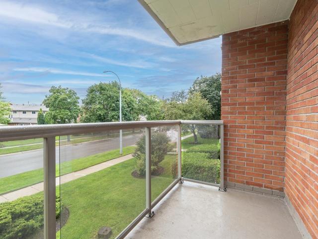 L'Alpin Apartments 2 Bedroom Apartment for Rent at 528 Tenth St, Collingwood, ON L9Y 4C1