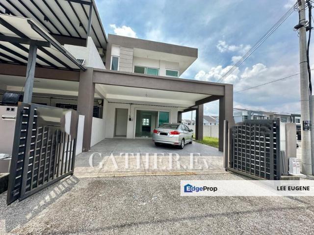 Lapangan 2 Storey Terrace House