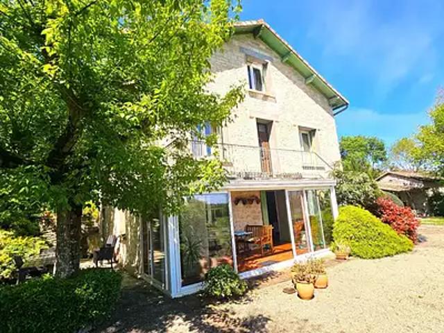 Lapenche 82240 Achat / Vente maison 9 pièces t9 piscine terrasse