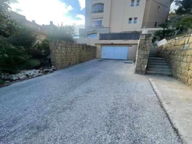 LARGA TEMPORADA. SE ALQUILA DESDE 1.9.26 POR 11 MESES MAGNIFICO APARTAMENTO EN ZONA CALAHONDA MIJ