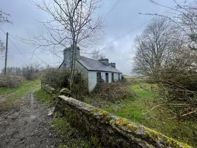 Larganboy, Ballyhaunis, Ballyhaunis, Co. Mayo, F35WR89 is for.
