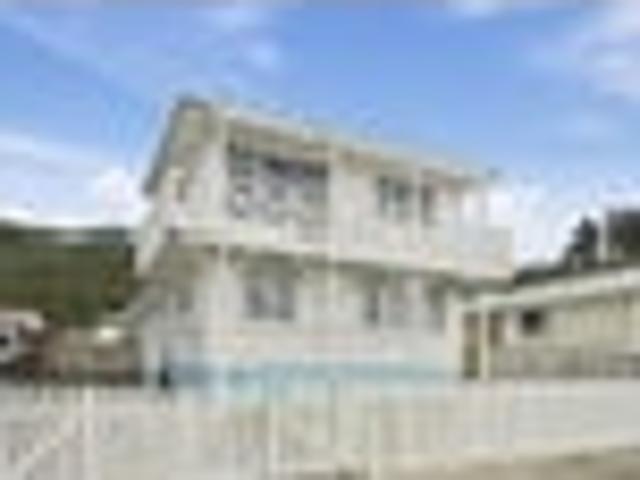 Uncompromising Space, Dual Living & Double Garage!
