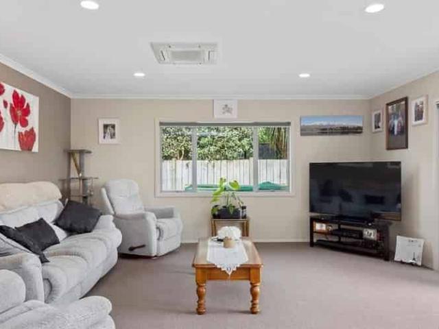 Large 4 Brm, 2 Bath, Family Home