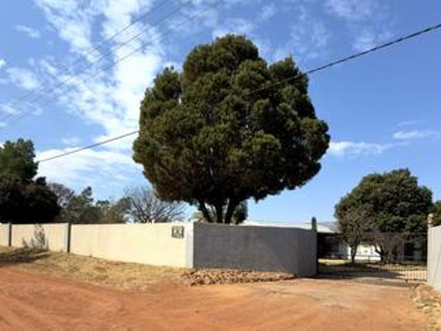 large 4.07 hectare farm on the marke.