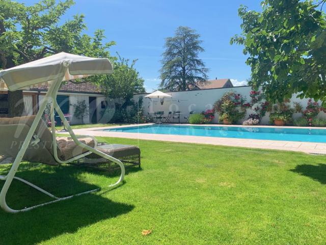 LARGE 12 ROOM MAISON DE MAITRE WITH A LOT OF CHARM PRIVATE GARDEN & SWIMMING POOL 8 bedrooms