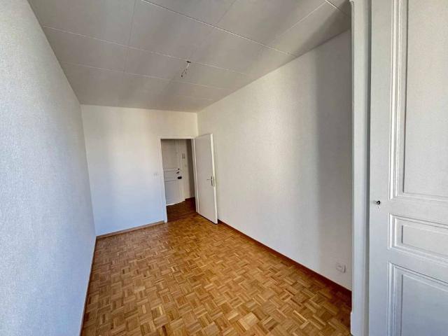 Large 3 room apartment in the center of Lausanne
