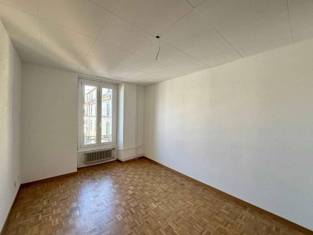 Large 3 room apartment in the centre of Lausanne