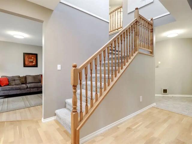 Large Townhome Stonehouse Estates!