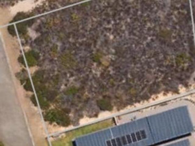 large vacant stand in dana bay