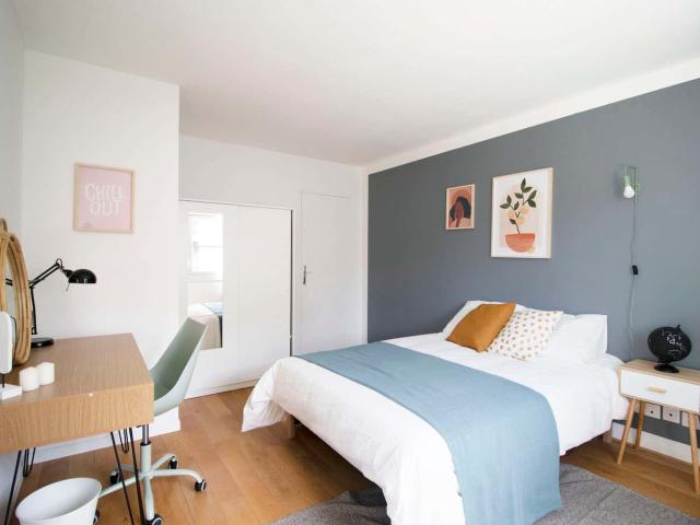 Large and spacious 15m² bedroom G010