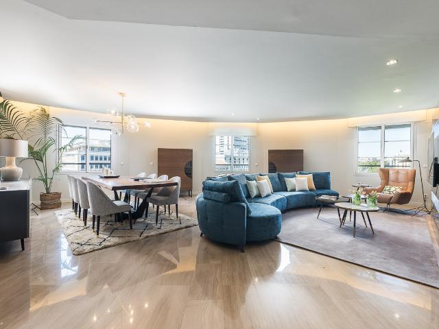 Large Bright Central Madrid Apartment