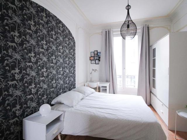 Large bright bedroom 14m² PA57