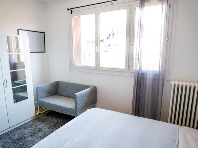 Large cosy room 15m² TO8