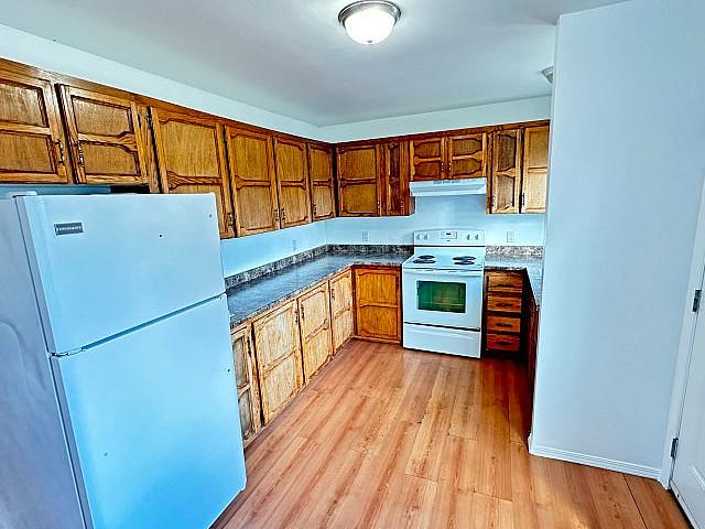 Large Clean 7 Bdrm In Central Nanaimo. 2 Large Suites In 1. 4950