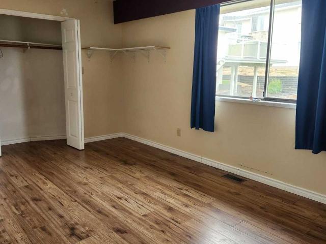 Large family home with in law suite and great ocean views Campbell River