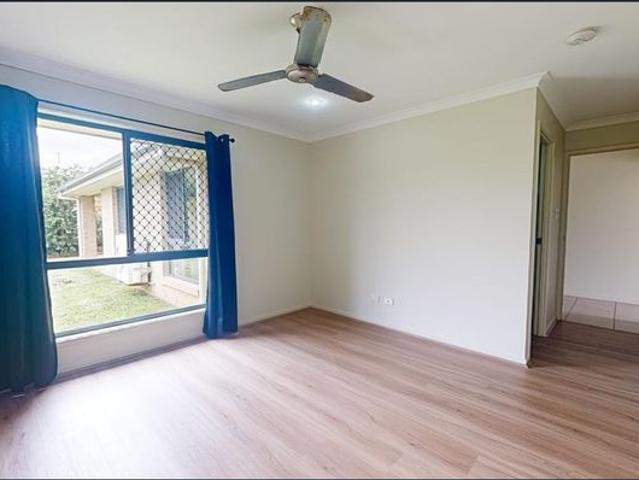 LARGE FAMILY HOME WITH SIDE ACCESS 600m2