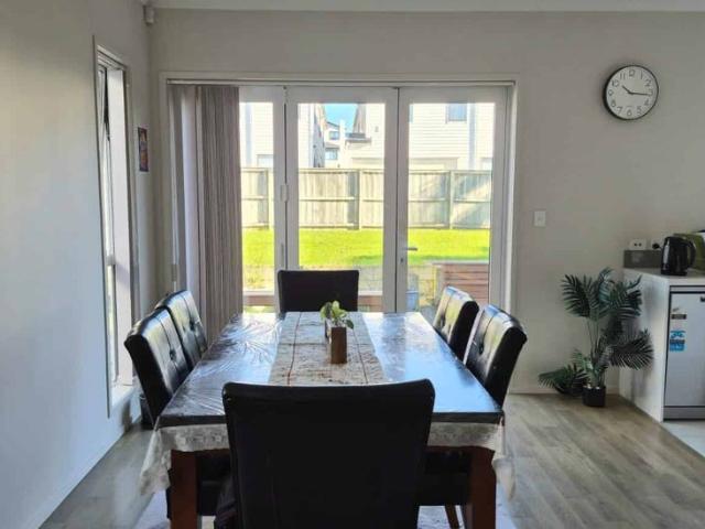 Large Family Home Flat Bush