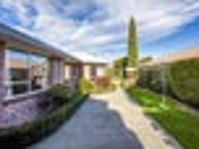Large family home in great location