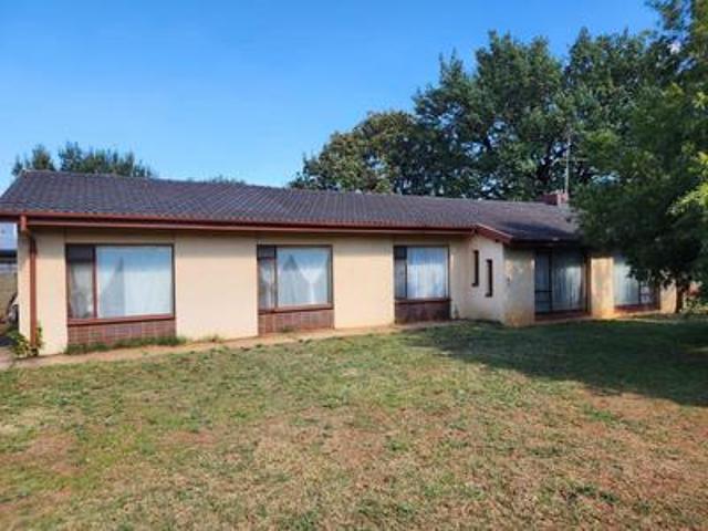 large family home in sasolburg