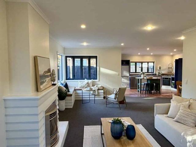 Large Five Bedroom Home Centrally Located