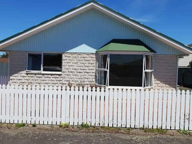 Large home close to town