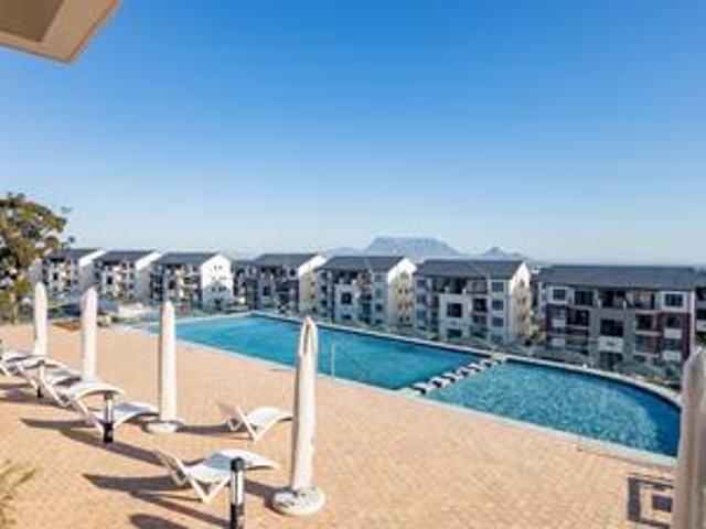 large lux 1 bedroom, 1 bathroom, top.