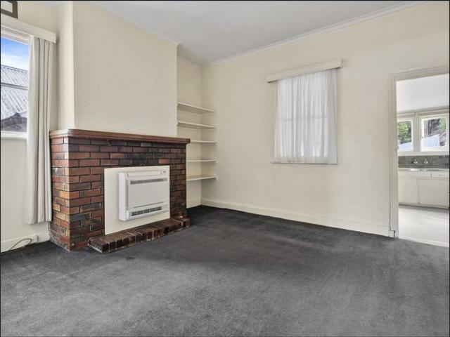 Large One Bedroom Unit in the City