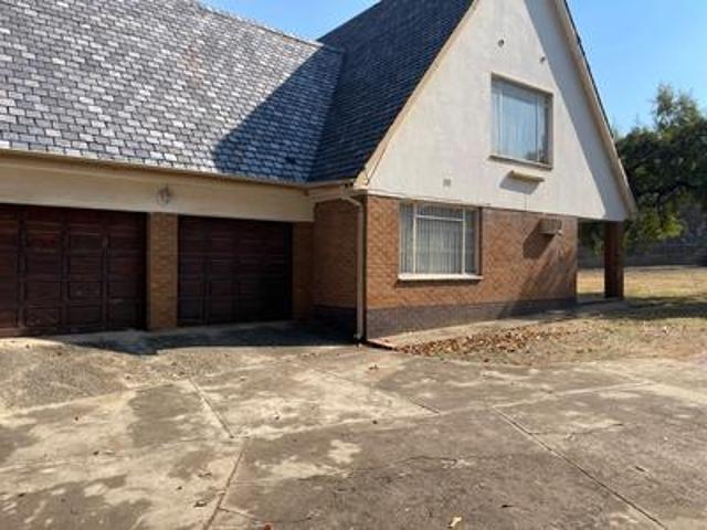 large property in sw5 prop