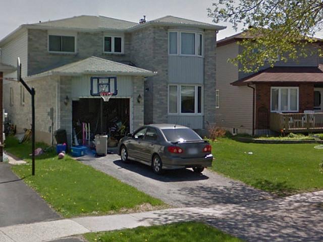 Large Private Sale House In North Barrie