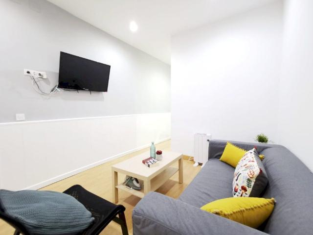 Large room in Bailén