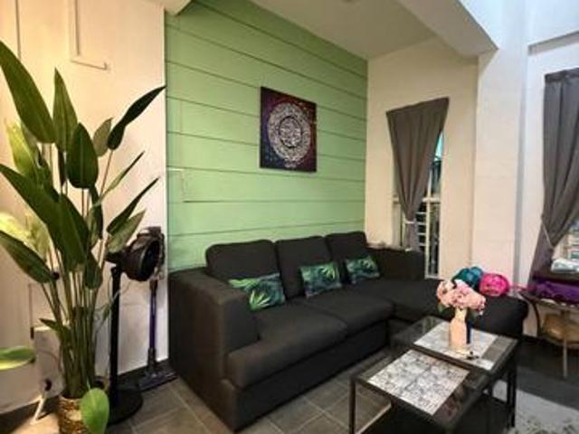 Large SizeSenai Taman Senai UtamaSingle Storey House 22x80ft