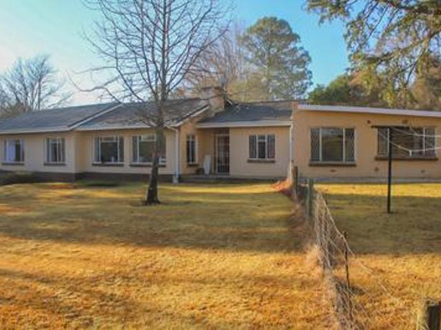 large, spacious 4 bedroom house with.