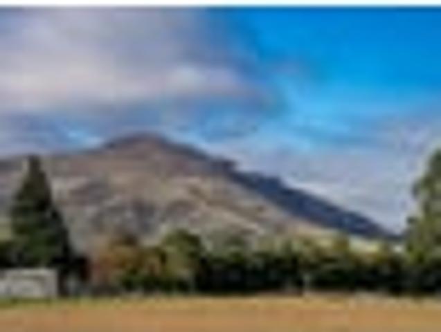 Large, Spacious Section in Athol