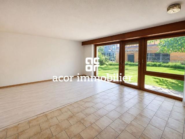 Large studio with garden terrace for rent in Veyras