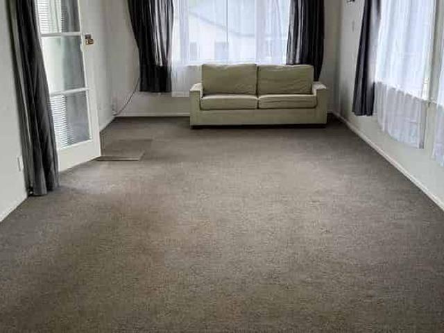Large Sunny 4 Bedroom Home