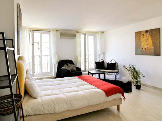 Large suite with bathroom 40m² MA8