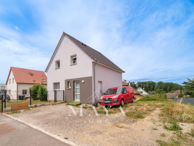 LARGITZEN, Maison de 90m2 sur 5.22 ares