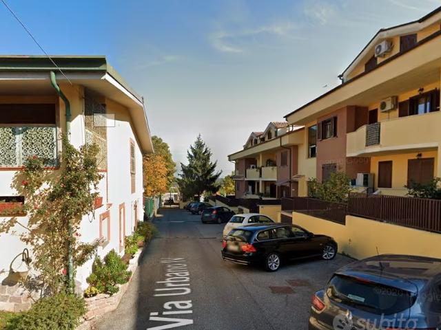 Lariano spazioso quadrilocale arredato