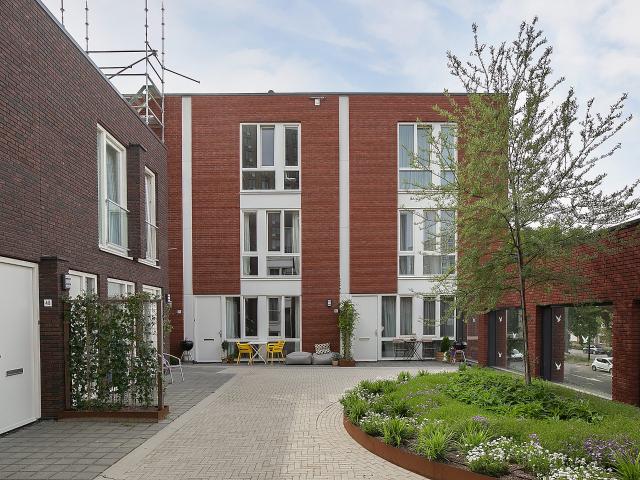 lariksplaats 35 tilburg