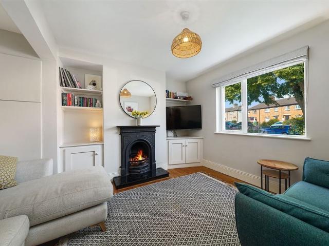 Larkfield Grove, Terenure, Dublin 6W