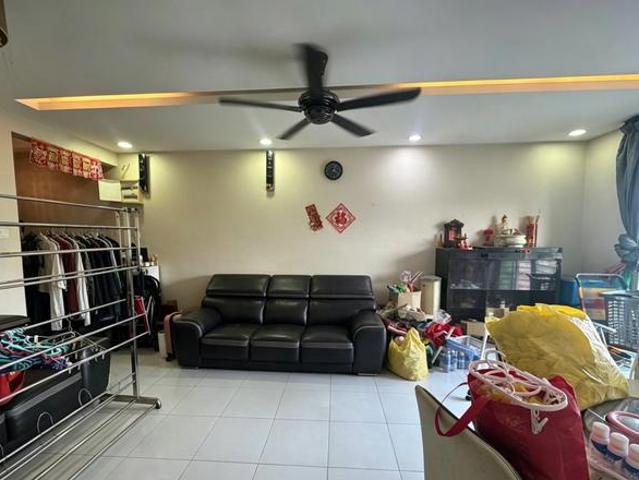 Larkin Apartment MTiara 3 Room Fully Renovated unit