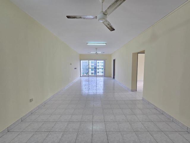 Larkin Bistari Impian Larkin Sentral 3beds 2baths Taman Abad Pelangi