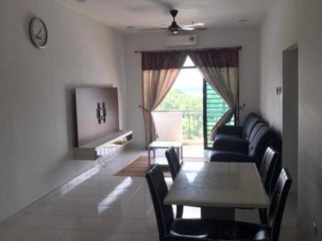 Larkin Heights near bus station CIQ Singapore 3 room last offer