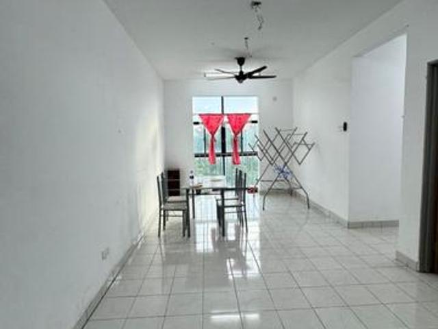 Larkin Indah 3 rooms partial furnished below market