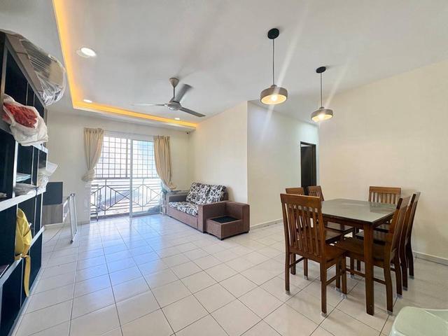 Larkin Idaman Apartment JB Town area 3 Bed 2 Bath Fully Furnish CIQ