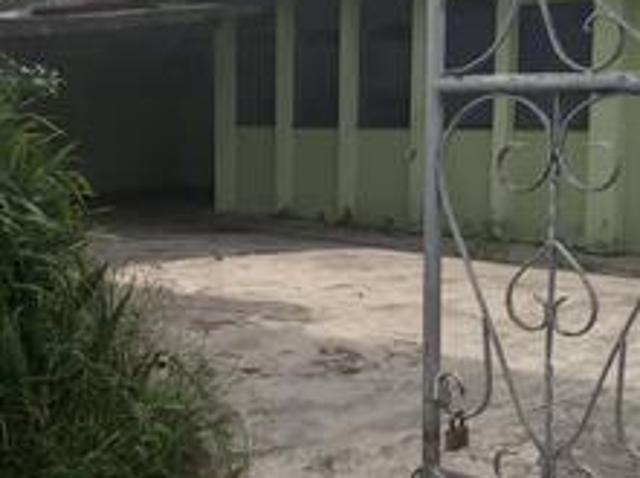 larkin jaya single storey semi detached for sale