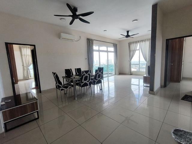 Larkin M Condo 3 bad 2 bath