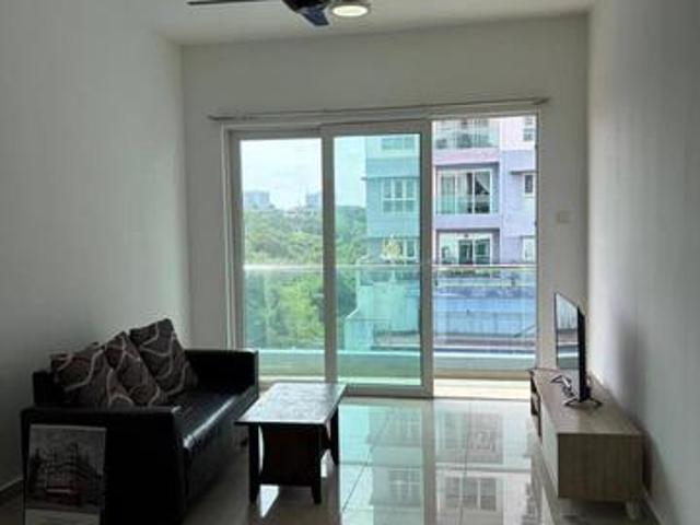 Larkin Season 3 bedroom partial furnish near Larkin Sentral low floor